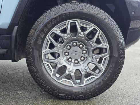 New 2025 GMC Hummer EV 3X image 9