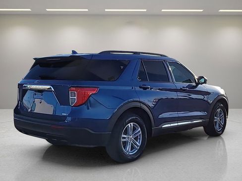 Certified 2020 Ford Explorer XLT image 8
