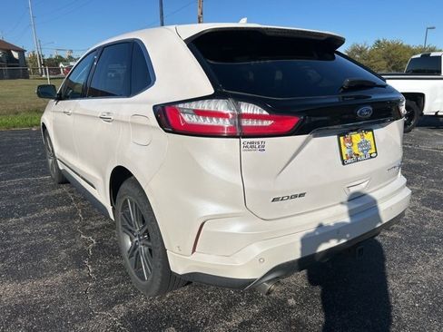 Used 2019 Ford Edge Titanium w/ Equipment Group 301A AWD/4WD image 7