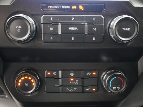 Used 2019 Ford F150 XLT w/ Trailer Tow Package AWD/4WD image 24