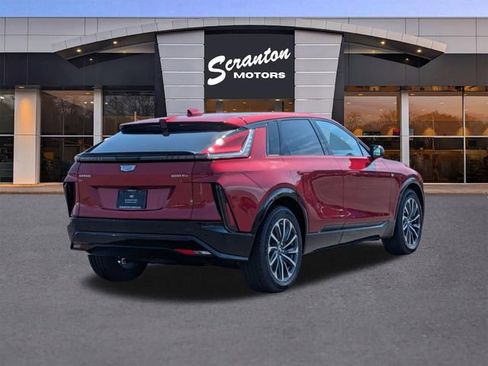 New 2026 Cadillac Lyriq Sport image 5