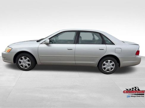 Used 2004 Toyota Avalon XL FWD image 2