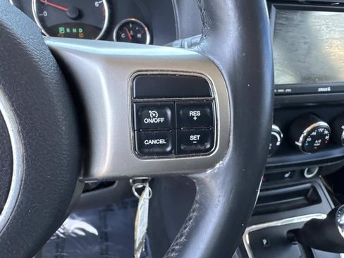 Used 2011 Jeep Patriot Latitude image 39