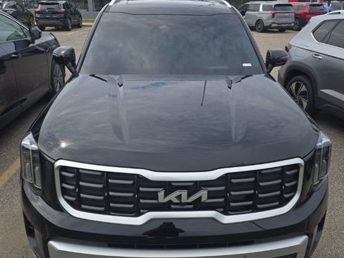 Used 2024 Kia Telluride SX Prestige w/ Towing Package AWD/4WD image 3