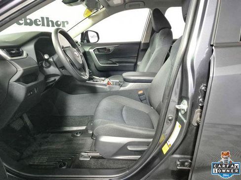 Certified 2023 Toyota RAV4 LE AWD/4WD image 9
