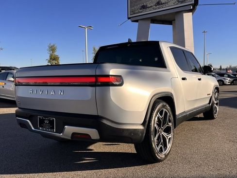 Used 2023 Rivian R1T Launch Edition image 4