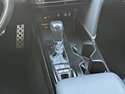 Used 2025 Toyota Camry SE w/ Multimedia Upgrade Package image 15