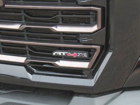 Used 2024 GMC Sierra 2500 AT4X w/ AT4X AEV Edition image 12