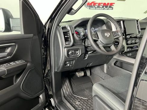 New 2026 RAM 1500 4x4 Crew Cab image 22