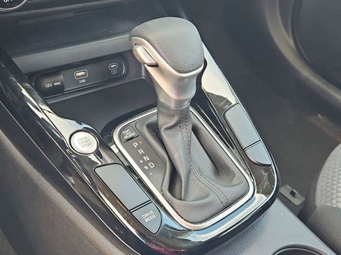 Certified 2025 Kia Soul S image 30