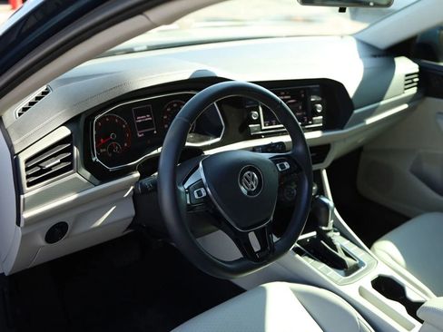 Used 2019 Volkswagen Jetta S image 17