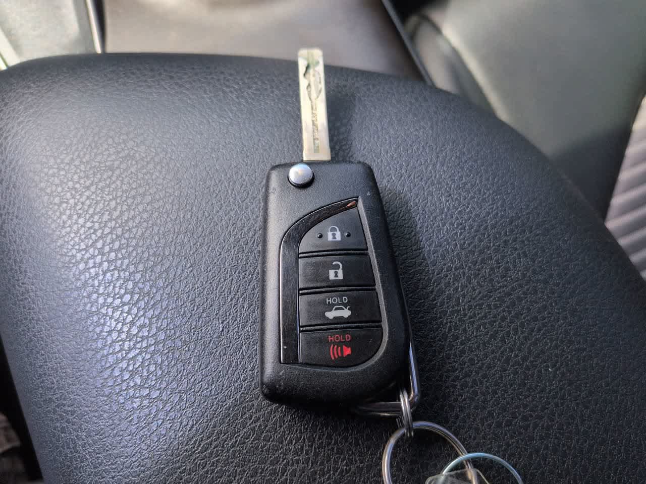 Certified 2021 Toyota Camry SE FWD image 25