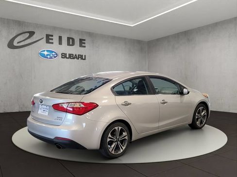 Used 2015 Kia Forte EX w/ UVO Package W/17" Alloys FWD image 12