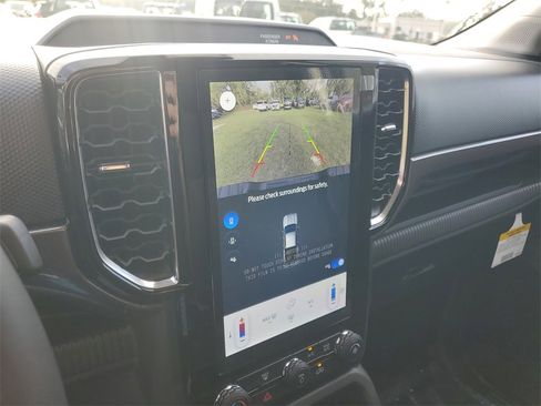 New 2025 Ford Ranger XLT w/ Black Appearance Package image 16