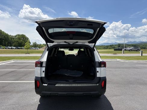 New 2026 Subaru Outback Touring XT AWD/4WD image 9