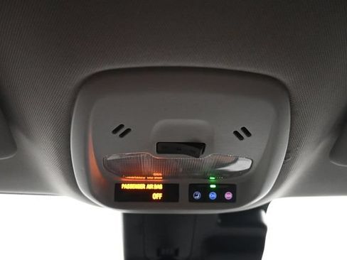 Used 2026 Chevrolet Trax LS w/ LS Convenience Package FWD image 10