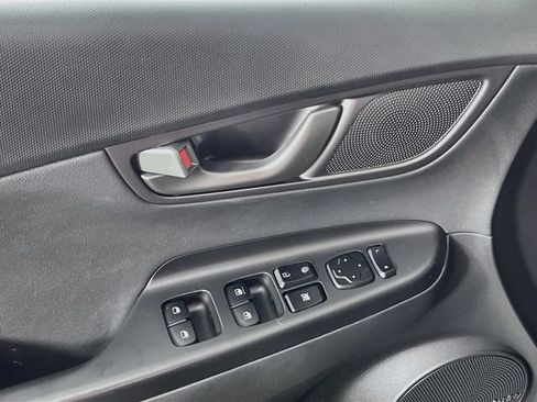 Used 2021 Hyundai Kona Ultimate FWD image 19