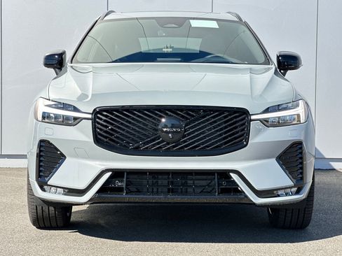 New 2026 Volvo XC60 B5 Ultra w/ Protection Package Premier AWD/4WD image 8