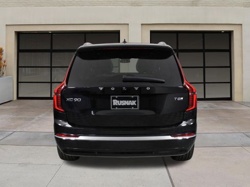 Certified 2025 Volvo XC90 T8 Plus AWD/4WD image 5