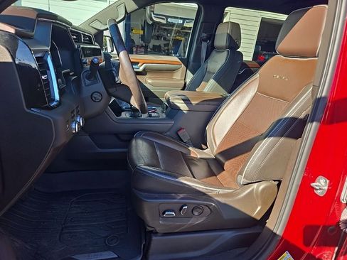 Used 2023 GMC Sierra 1500 Denali w/ Denali Reserve Package image 20