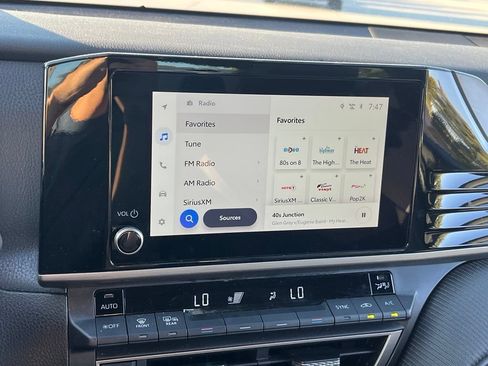 Used 2025 Toyota Camry SE FWD image 21