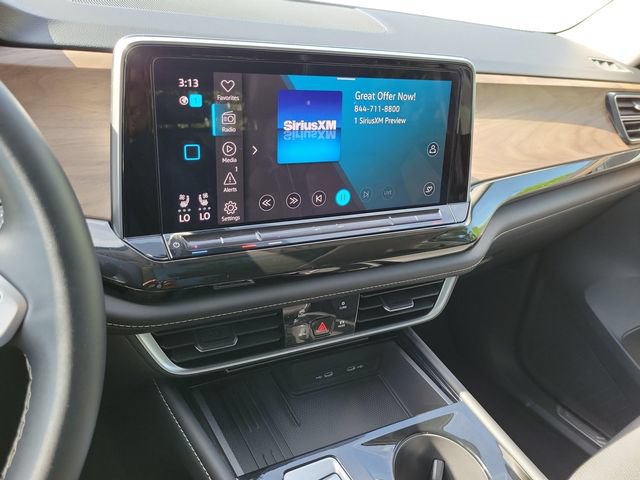 Used 2025 Volkswagen Atlas SE AWD/4WD image 15
