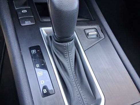 Used 2025 Nissan Kicks S AWD/4WD image 32