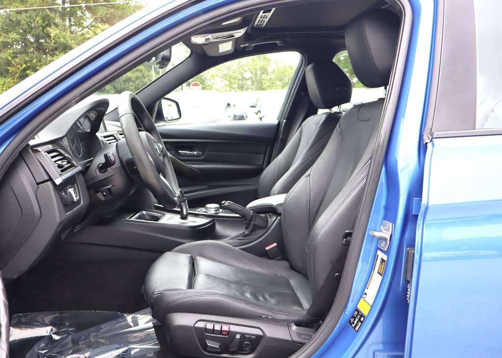 Used 2015 BMW 328i xDrive Sedan AWD/4WD image 15
