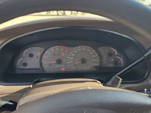 Used 2003 Toyota Sequoia SR5 RWD image 9