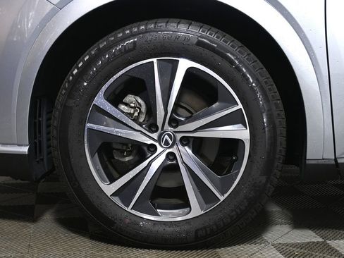 Used 2025 Lexus RX 350 Premium w/ Accessory Package AWD/4WD image 12