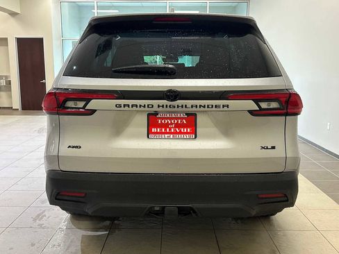New 2026 Toyota Grand Highlander XLE AWD/4WD image 5