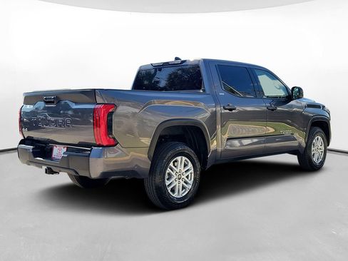 Used 2023 Toyota Tundra SR5 w/ SR5 Premium Package AWD/4WD image 5