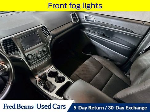 Used 2021 Jeep Grand Cherokee Laredo AWD/4WD image 26