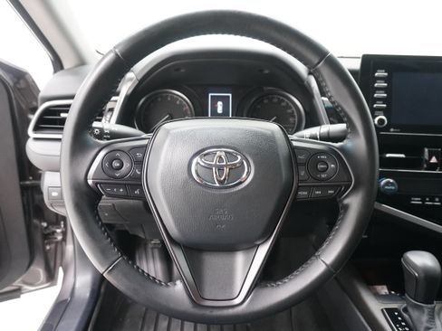 Used 2023 Toyota Camry SE w/ Convenience Package FWD image 16