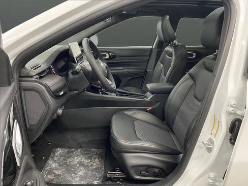 New 2026 Jeep Compass Latitude w/ Sun and Sound Group image 4