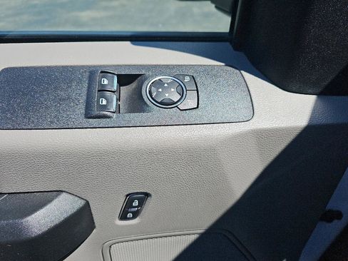 Used 2021 Ford F250 XL w/ STX Appearance Package AWD/4WD image 10
