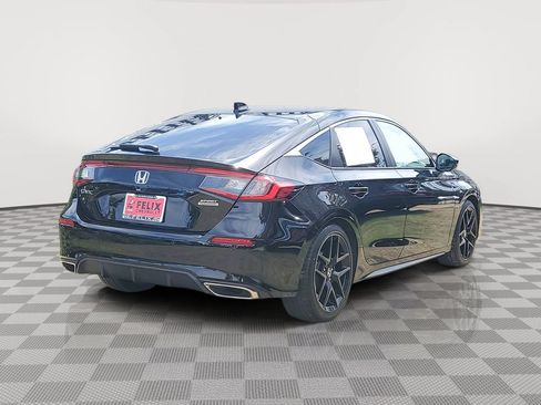 Used 2024 Honda Civic Sport Touring image 4