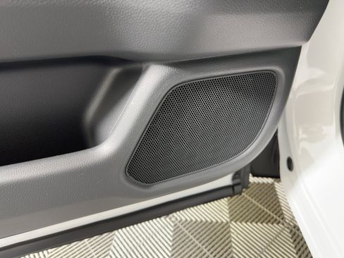 New 2025 Honda Pilot Touring image 21