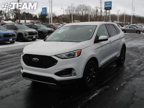 Used 2022 Ford Edge SEL image 8