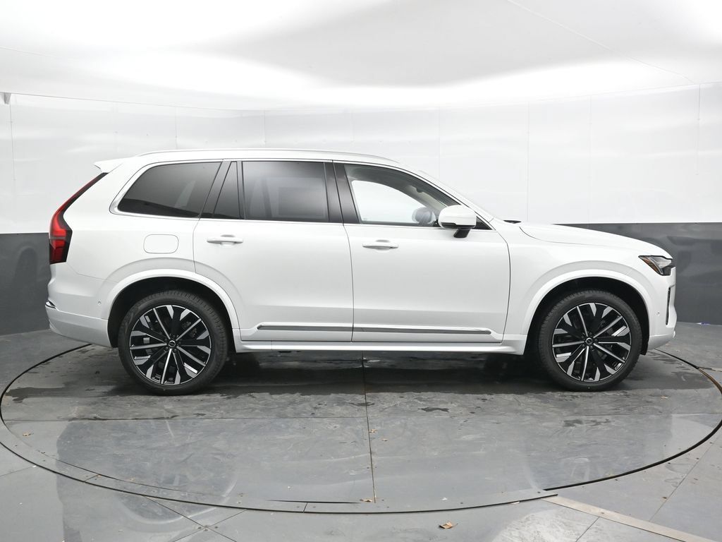 New 2026 Volvo XC90 B6 Plus w/ Protection Package AWD/4WD image 3
