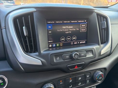 Used 2021 GMC Terrain SLE w/ Elevation Edition image 20