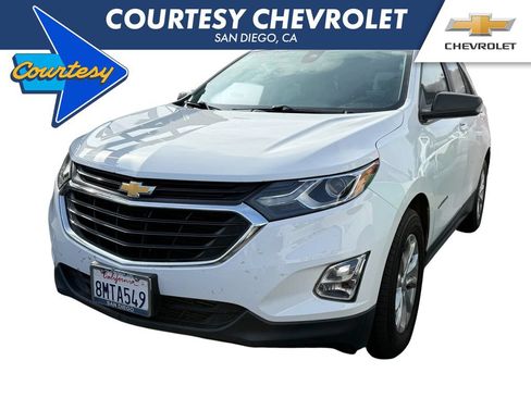 Used 2020 Chevrolet Equinox LS FWD image 1