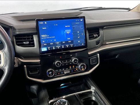 Used 2022 Ford Expedition XLT RWD image 5