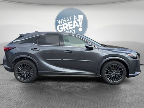 Used 2025 Lexus RX 350 Premium image 2