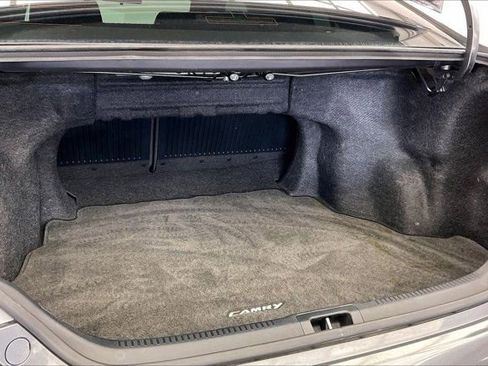 Used 2014 Toyota Camry SE FWD image 28