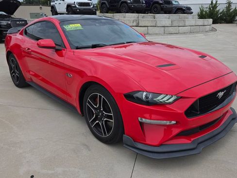 Used 2021 Ford Mustang GT RWD image 7