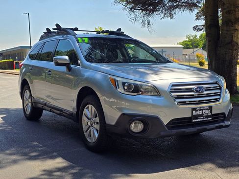 Used 2017 Subaru Outback 2.5i Premium AWD/4WD image 8