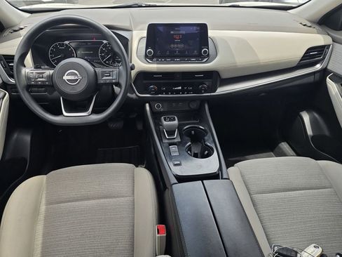 Used 2023 Nissan Rogue SV FWD image 14