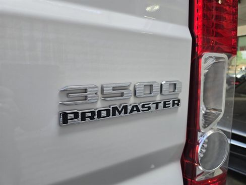Used 2025 RAM ProMaster 3500 w/ Convenience Group FWD image 14