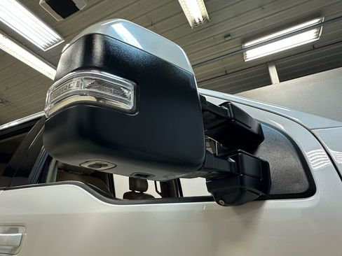 Used 2018 Ford F250 Lariat image 9